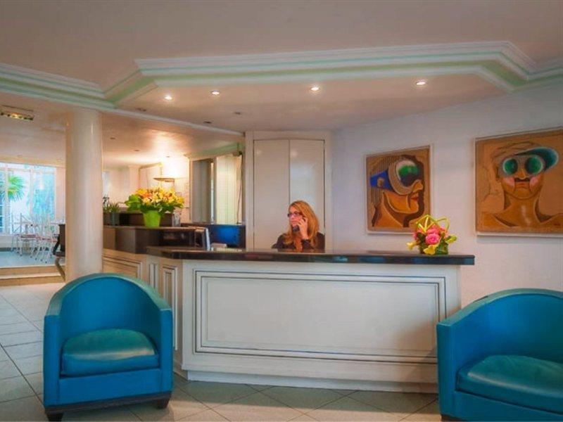 Hotel Croix De Malte Parigi Esterno foto