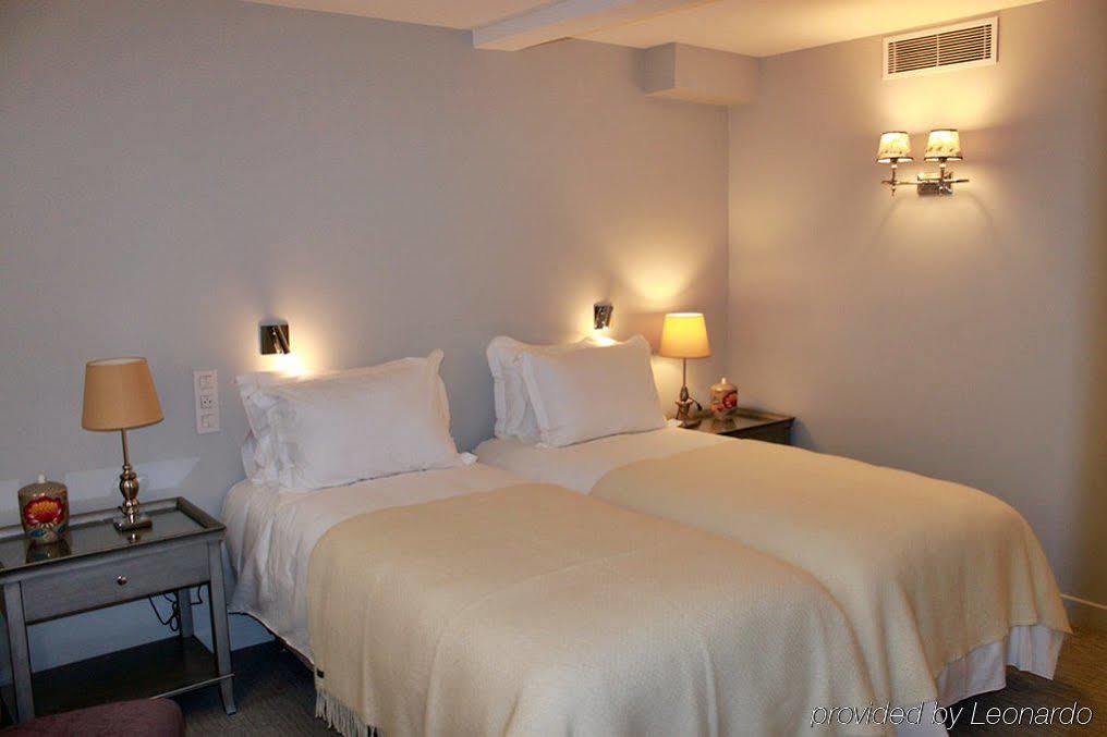 Hotel Croix De Malte Parigi Esterno foto