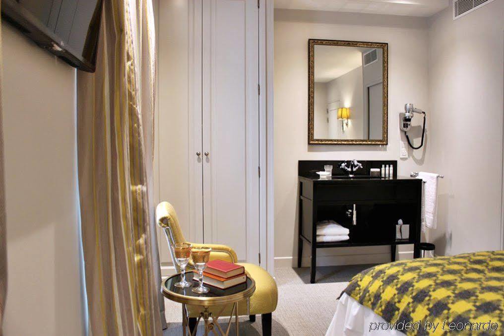 Hotel Croix De Malte Parigi Esterno foto