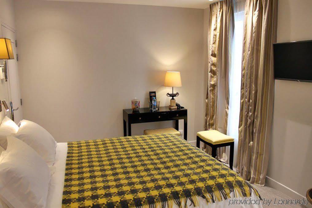 Hotel Croix De Malte Parigi Esterno foto