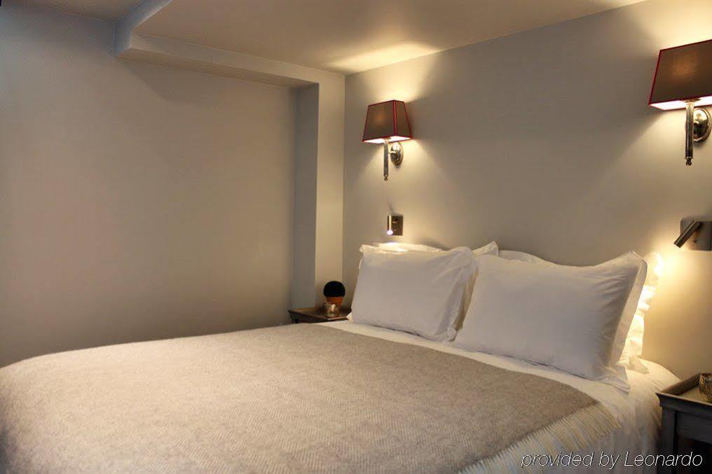 Hotel Croix De Malte Parigi Esterno foto
