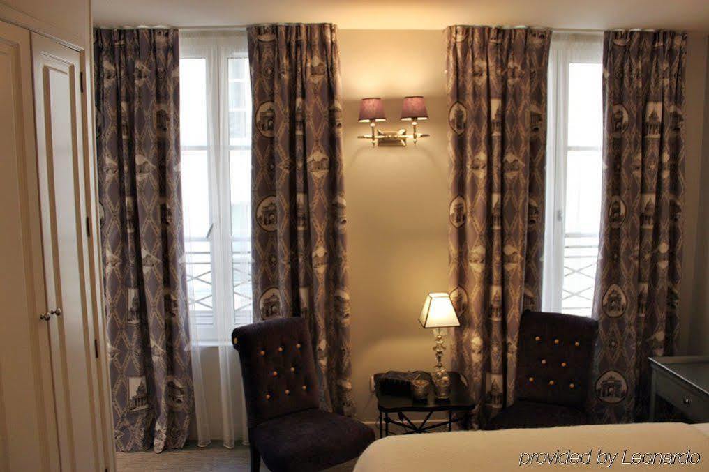Hotel Croix De Malte Parigi Esterno foto
